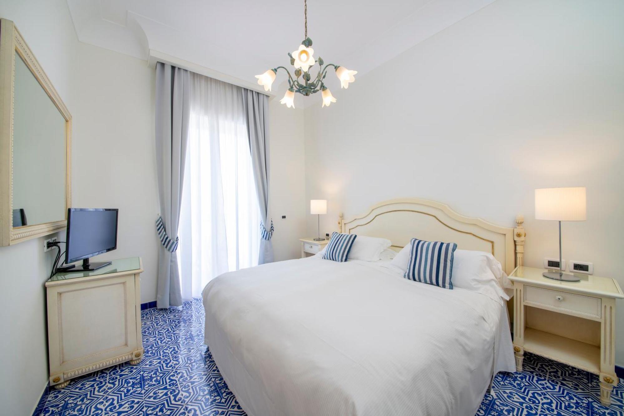 La Reginella Resort & Spa Lacco Ameno  Екстериор снимка